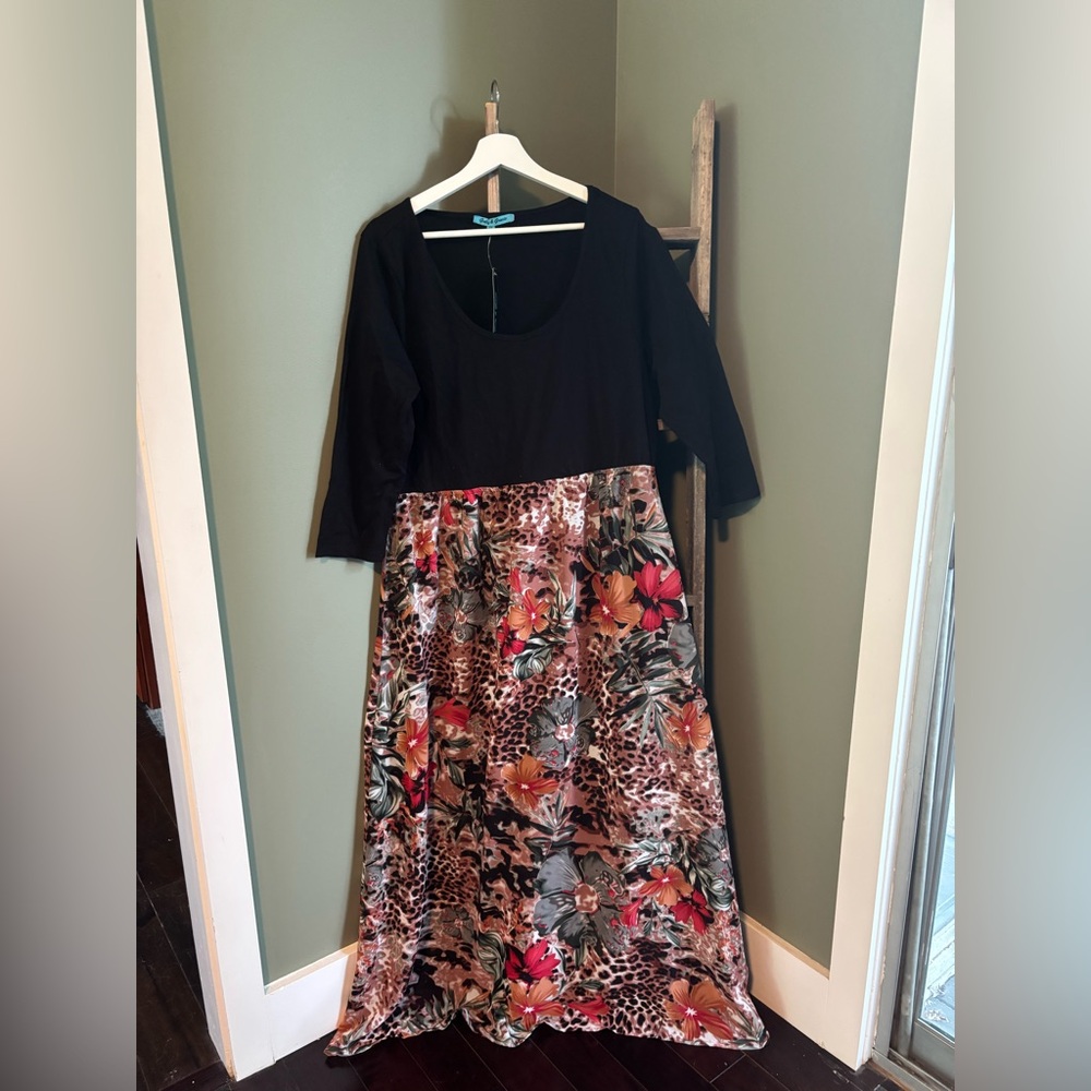 Tropical Print Maxi Dress